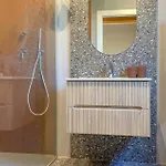 2 Bedroom Stunning In Modica